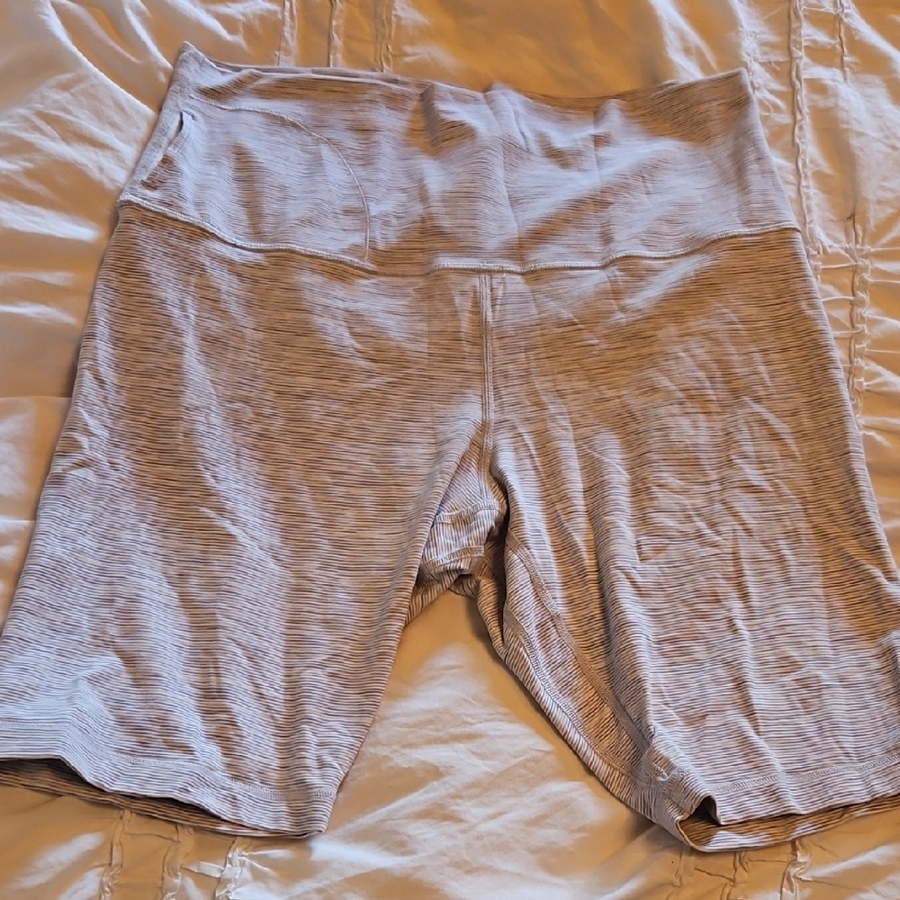 Women's Lululemon High-Waisted Shorts Size 14
